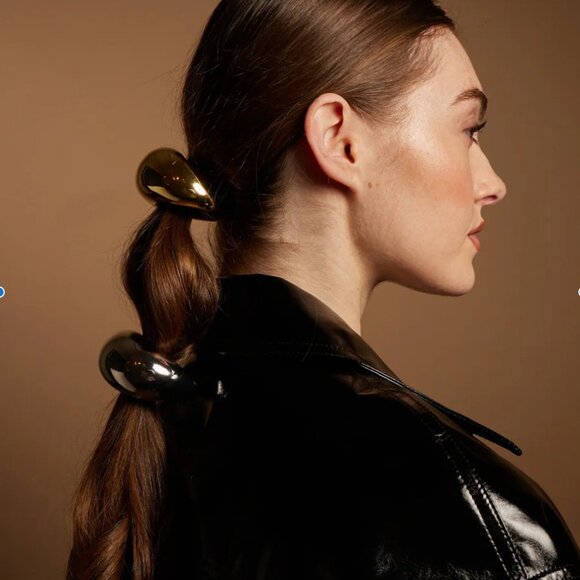 Lelete Large Glossy Dome Pony Cuff in Silver main image 9